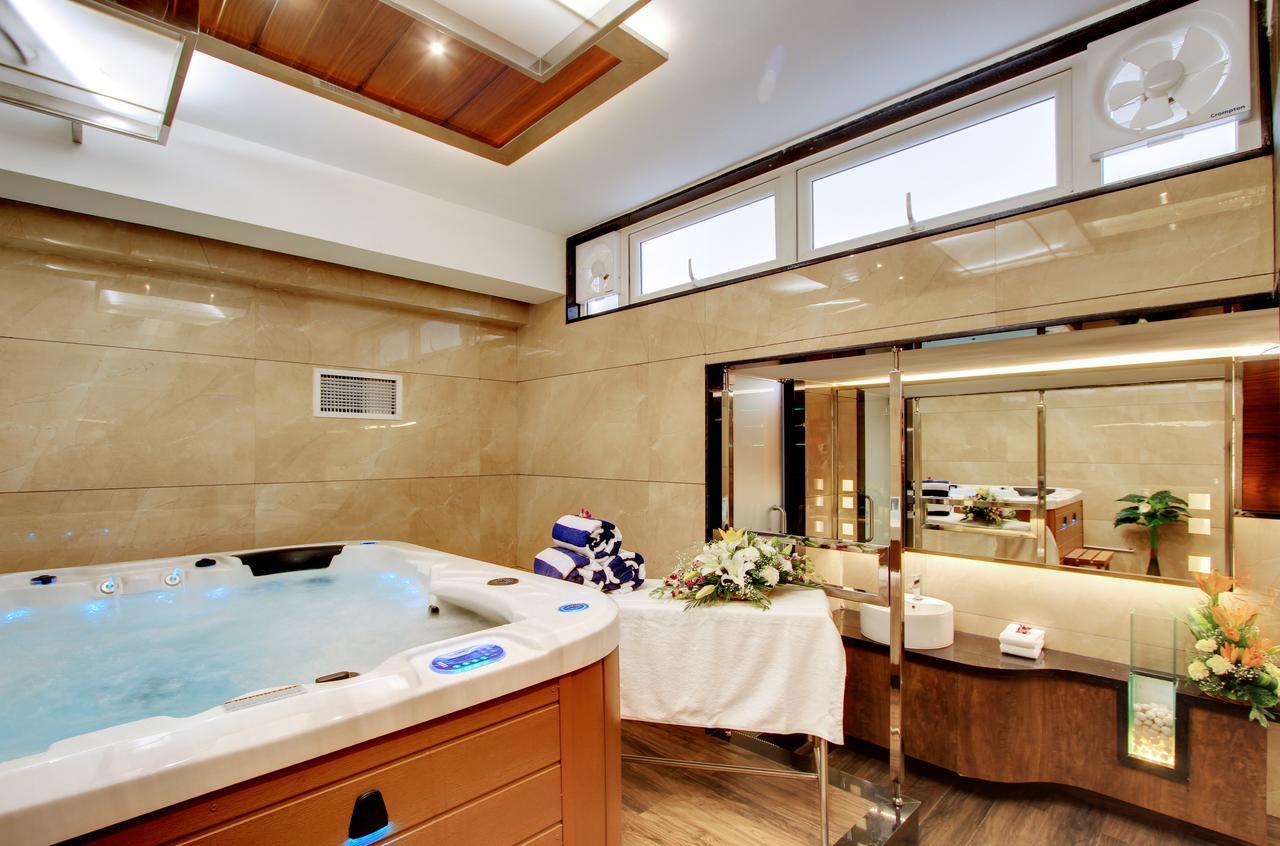העיר בנגלור White Castle Boutique Apartment Hotel מראה חיצוני תמונה